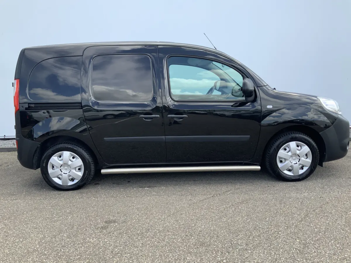 1.5 dCi 90 Energy Comfort Plus .Sortimo Kasten Compleet ,Airco Cruise Camera Navi Euro 6