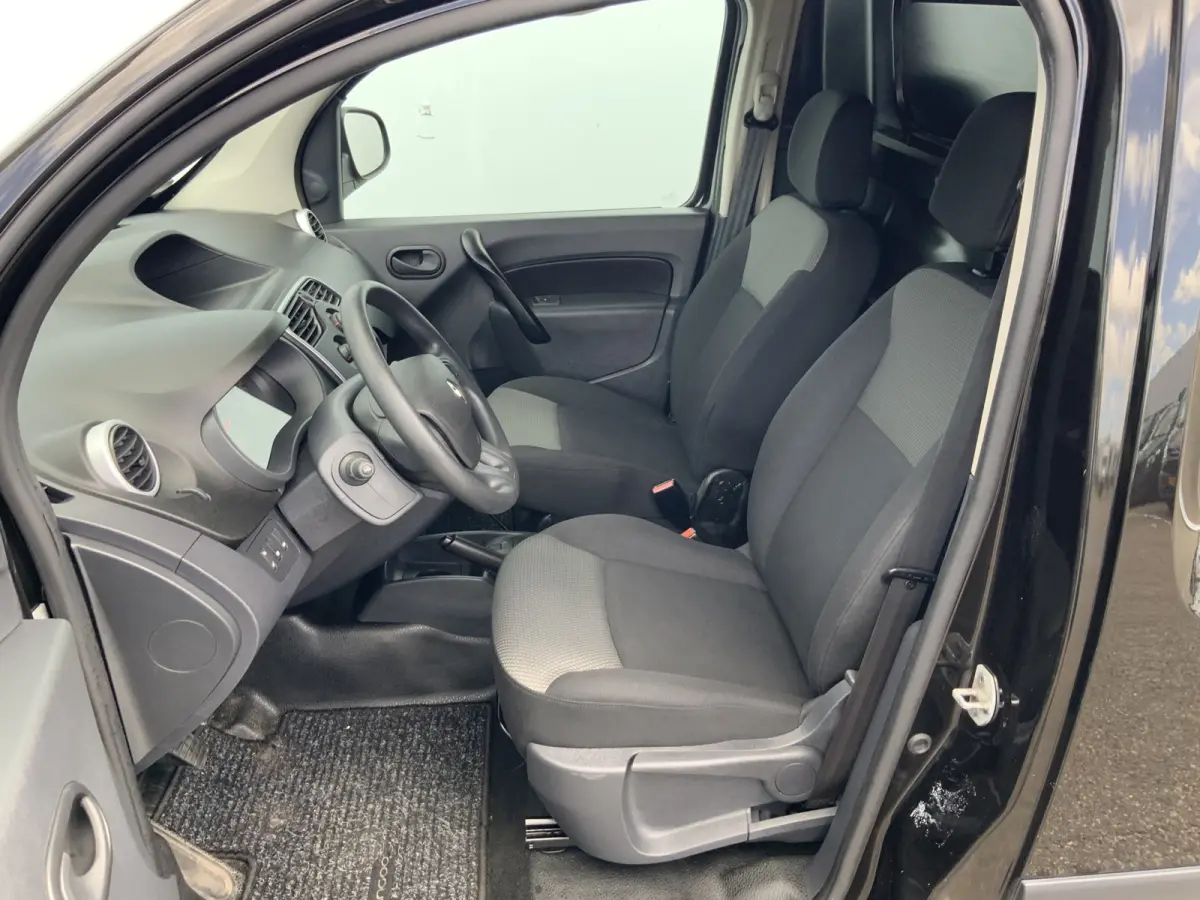 1.5 dCi 90 Energy Comfort Plus .Sortimo Kasten Compleet ,Airco Cruise Camera Navi Euro 6