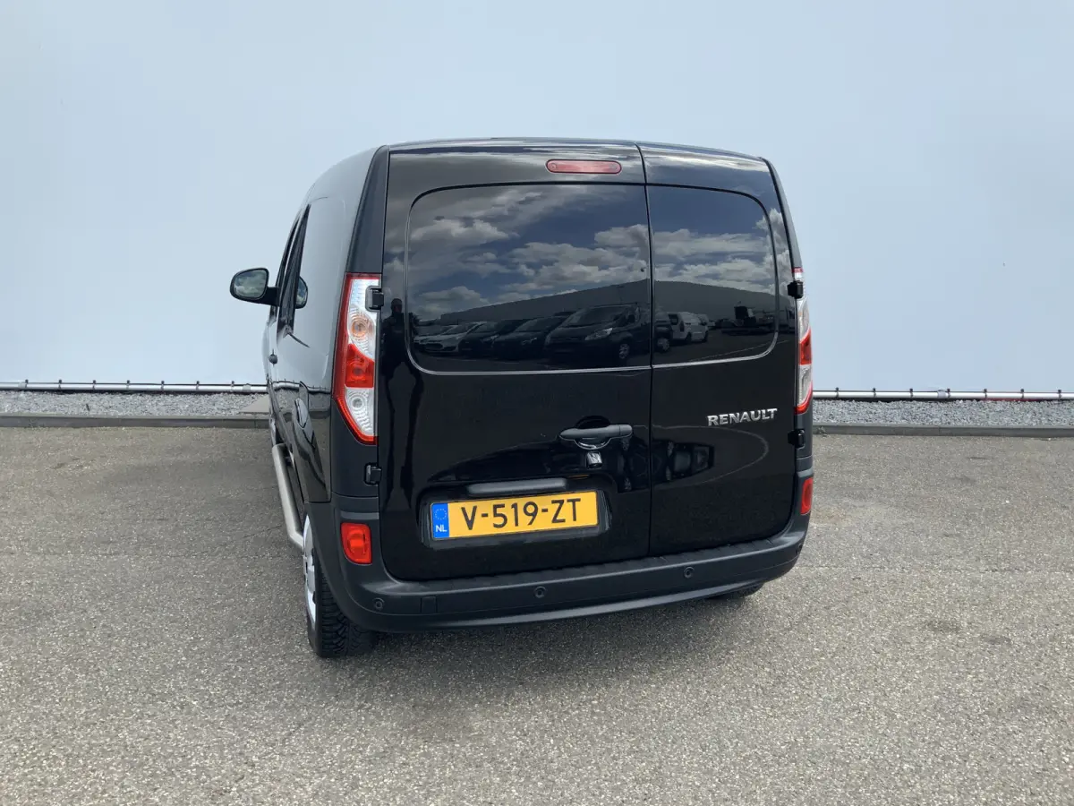 1.5 dCi 90 Energy Comfort Plus .Sortimo Kasten Compleet ,Airco Cruise Camera Navi Euro 6