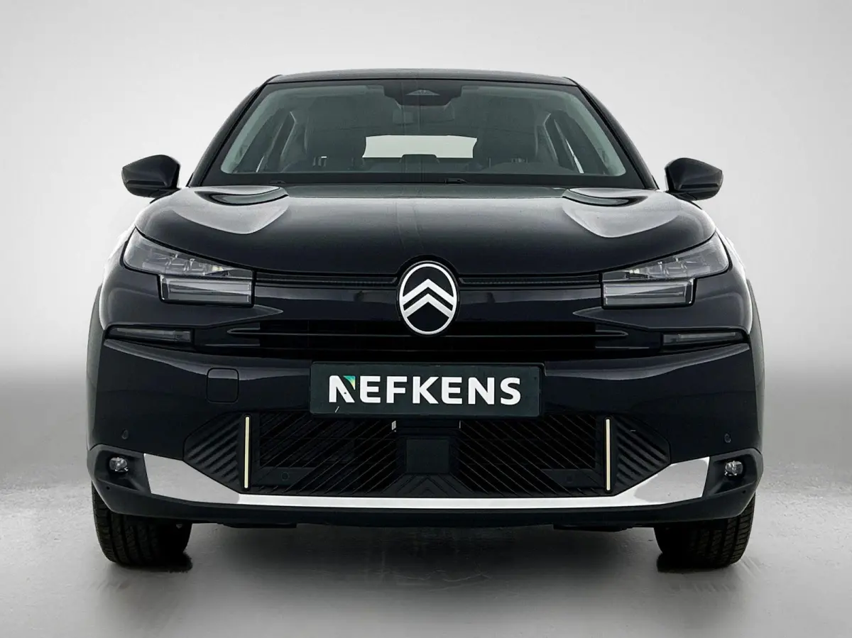 Business Extended range 54 kWh 156pk | Navigatie | Achteruitrijcamera | Parkeersensoren Voor en Achter | Verwarmde Comfortstoelen | Full-LED Koplampen | Keyless Entry/Start | Climate Control