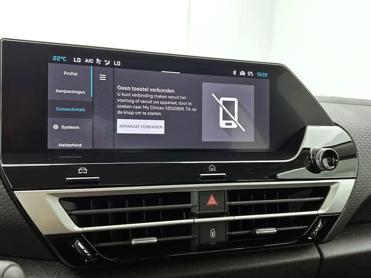 Business Extended range 54 kWh 156pk | Navigatie | Achteruitrijcamera | Parkeersensoren Voor en Achter | Verwarmde Comfortstoelen | Full-LED Koplampen | Keyless Entry/Start | Climate Control