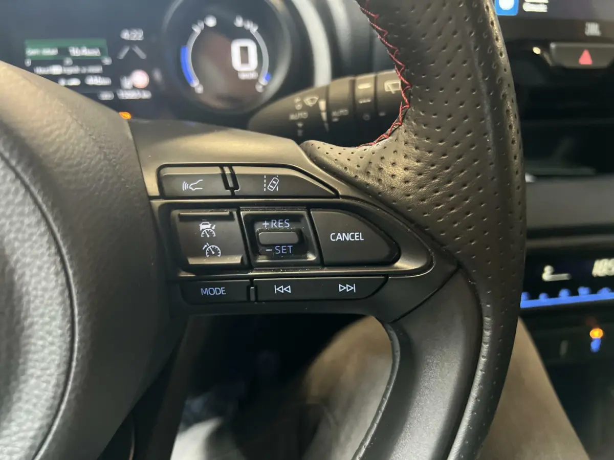 1.5 Hybrid Sport head up pano