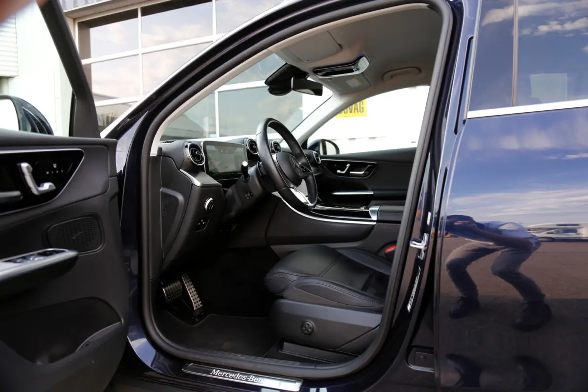 4MATIC*NL-Auto*1ste Eig.*Perfect onderh.*Elek. Trekhaak/ACC/Luchtvering/LED Koplampen/360Camera/Memorie/Sfeer/Dodehoek/Parkeersens.V+A/19 inch LM*