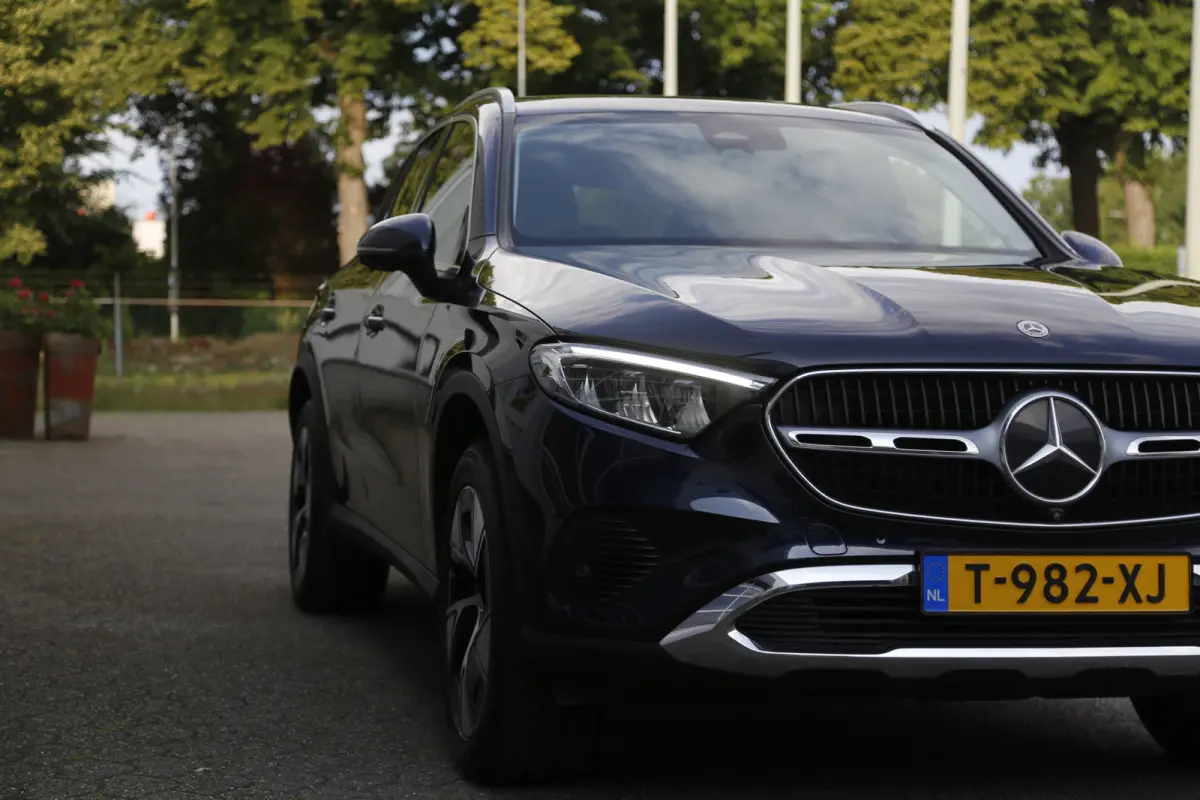 4MATIC*NL-Auto*1ste Eig.*Perfect onderh.*Elek. Trekhaak/ACC/Luchtvering/LED Koplampen/360Camera/Memorie/Sfeer/Dodehoek/Parkeersens.V+A/19 inch LM*