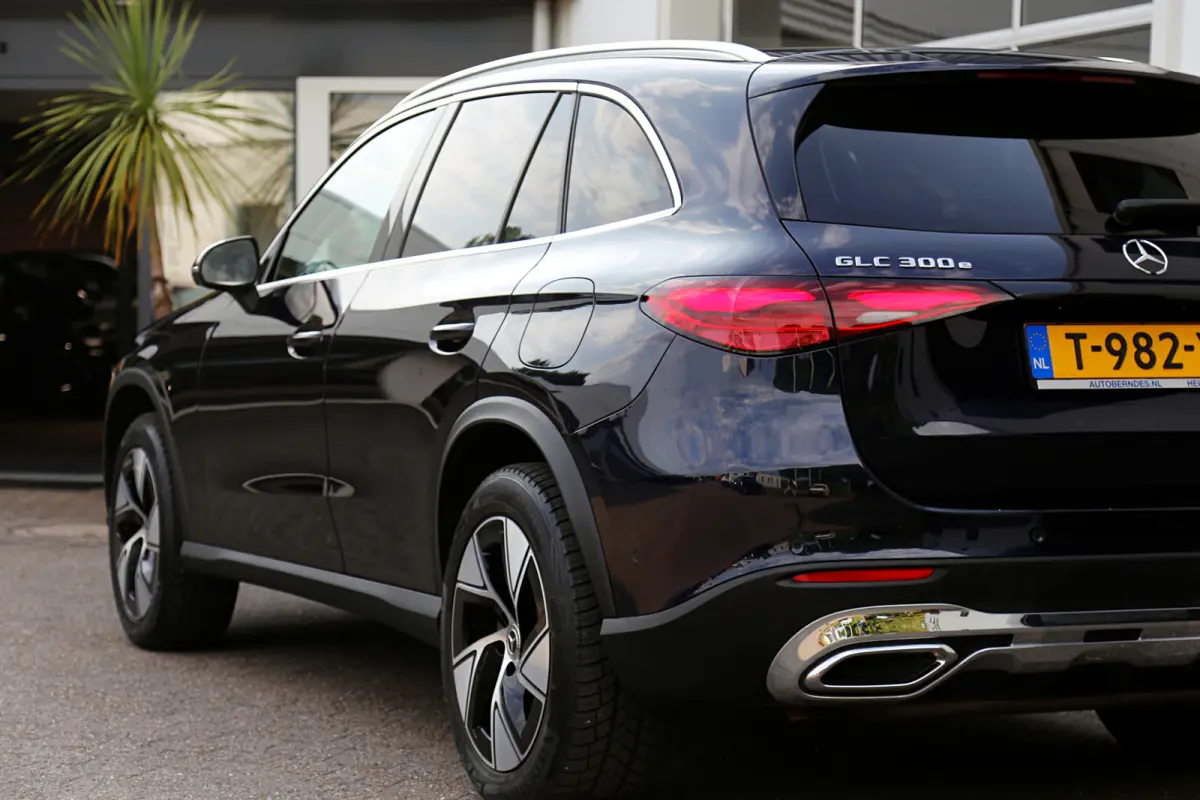 4MATIC*NL-Auto*1ste Eig.*Perfect onderh.*Elek. Trekhaak/ACC/Luchtvering/LED Koplampen/360Camera/Memorie/Sfeer/Dodehoek/Parkeersens.V+A/19 inch LM*
