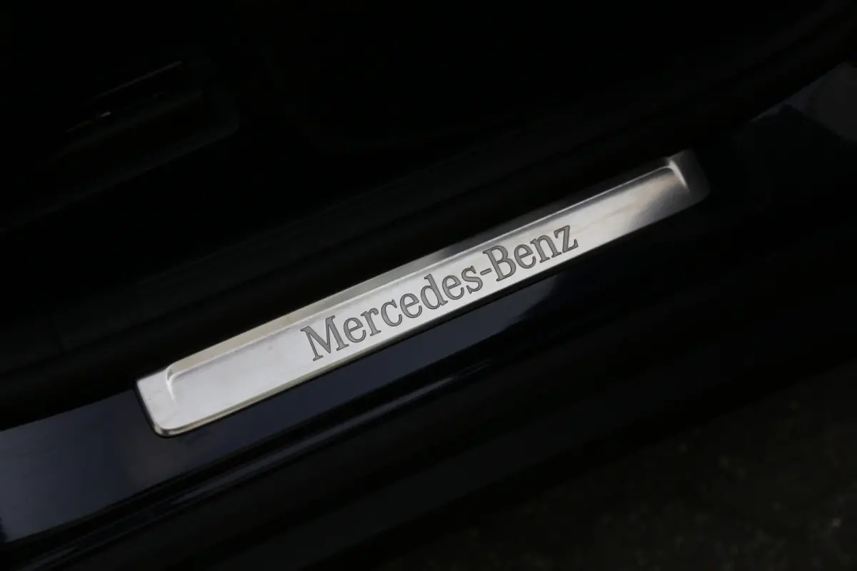 4MATIC*NL-Auto*1ste Eig.*Perfect onderh.*Elek. Trekhaak/ACC/Luchtvering/LED Koplampen/360Camera/Memorie/Sfeer/Dodehoek/Parkeersens.V+A/19 inch LM*