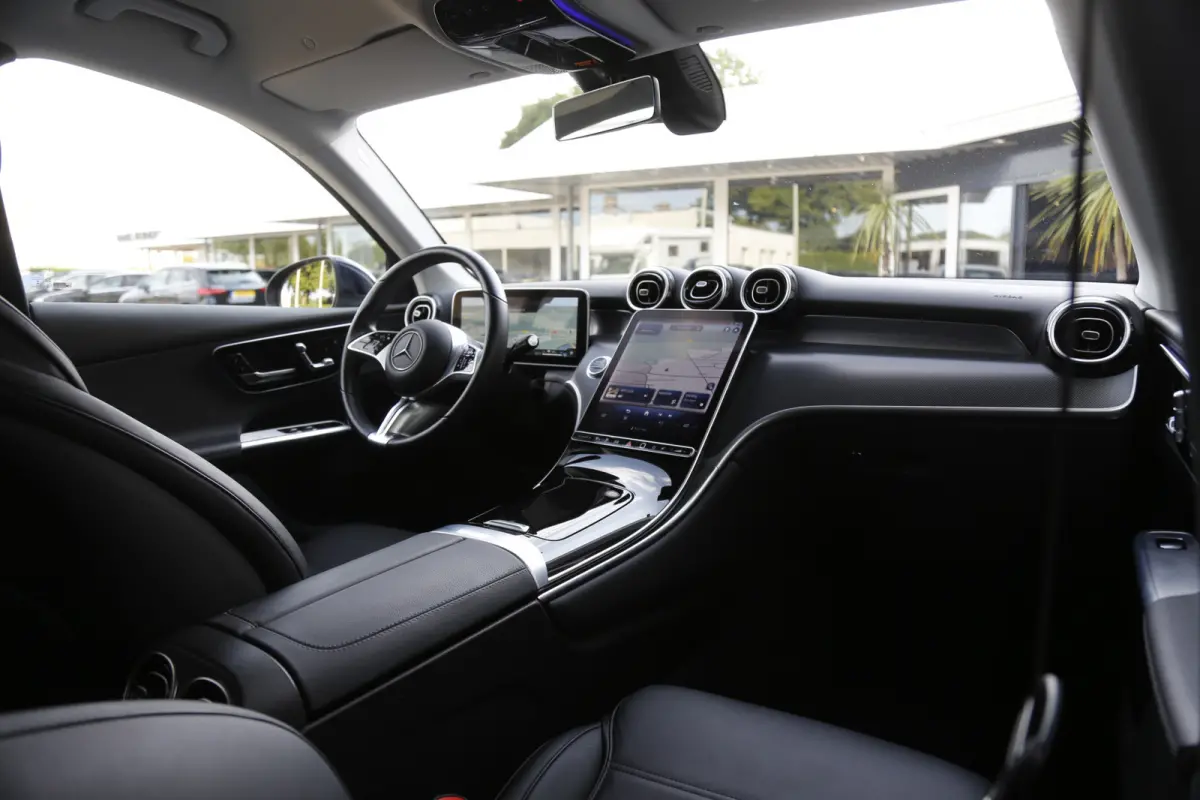 4MATIC*NL-Auto*1ste Eig.*Perfect onderh.*Elek. Trekhaak/ACC/Luchtvering/LED Koplampen/360Camera/Memorie/Sfeer/Dodehoek/Parkeersens.V+A/19 inch LM*