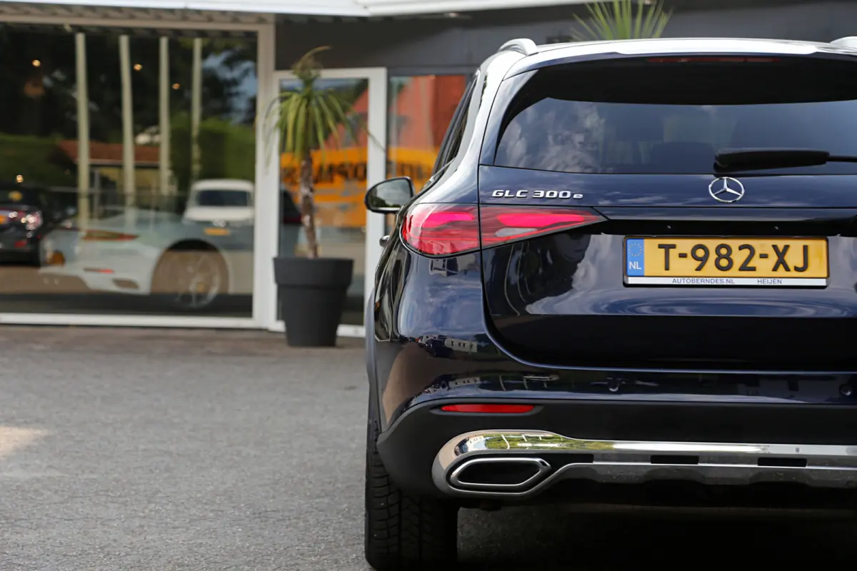 4MATIC*NL-Auto*1ste Eig.*Perfect onderh.*Elek. Trekhaak/ACC/Luchtvering/LED Koplampen/360Camera/Memorie/Sfeer/Dodehoek/Parkeersens.V+A/19 inch LM*