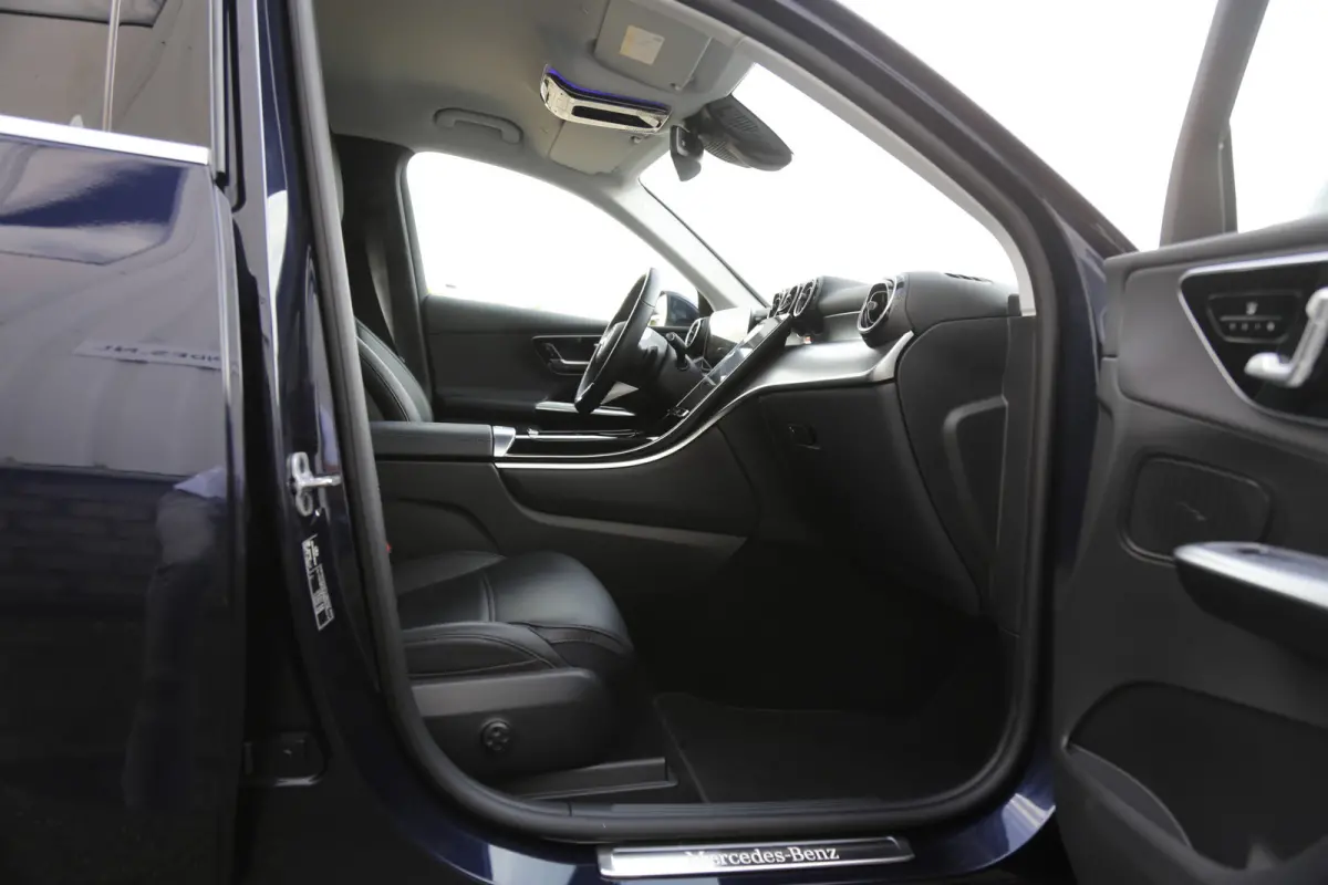 4MATIC*NL-Auto*1ste Eig.*Perfect onderh.*Elek. Trekhaak/ACC/Luchtvering/LED Koplampen/360Camera/Memorie/Sfeer/Dodehoek/Parkeersens.V+A/19 inch LM*