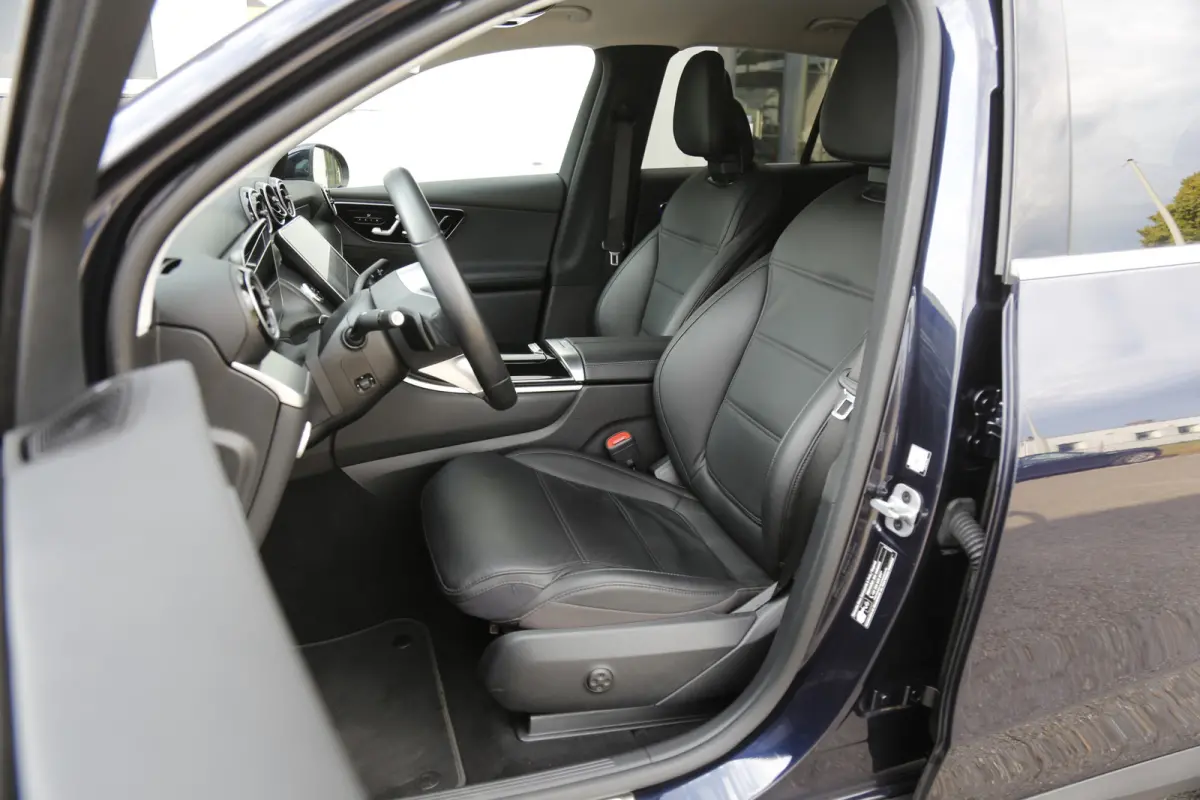 4MATIC*NL-Auto*1ste Eig.*Perfect onderh.*Elek. Trekhaak/ACC/Luchtvering/LED Koplampen/360Camera/Memorie/Sfeer/Dodehoek/Parkeersens.V+A/19 inch LM*