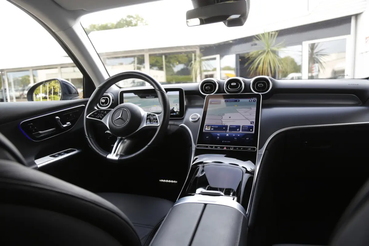 4MATIC*NL-Auto*1ste Eig.*Perfect onderh.*Elek. Trekhaak/ACC/Luchtvering/LED Koplampen/360Camera/Memorie/Sfeer/Dodehoek/Parkeersens.V+A/19 inch LM*