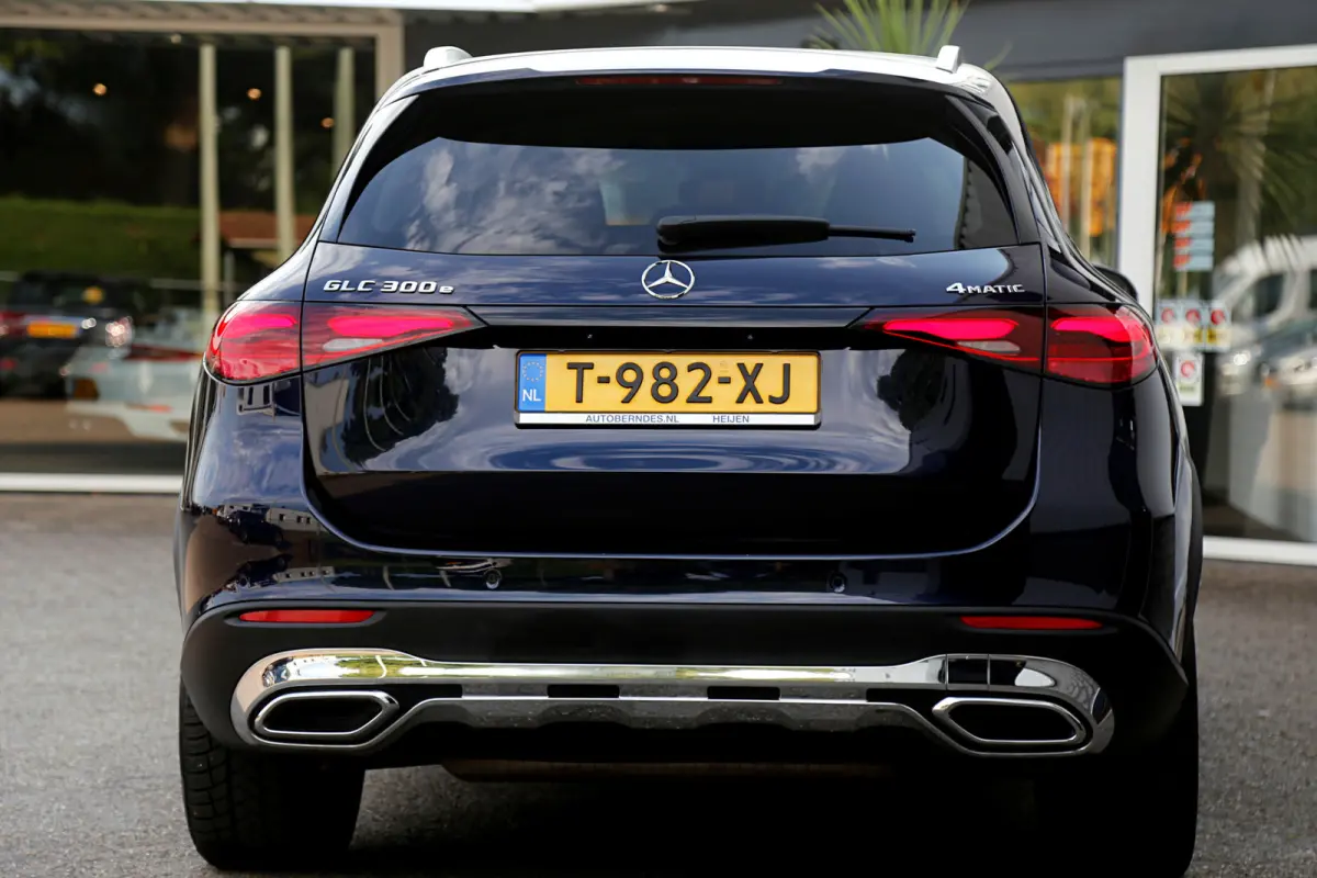 4MATIC*NL-Auto*1ste Eig.*Perfect onderh.*Elek. Trekhaak/ACC/Luchtvering/LED Koplampen/360Camera/Memorie/Sfeer/Dodehoek/Parkeersens.V+A/19 inch LM*