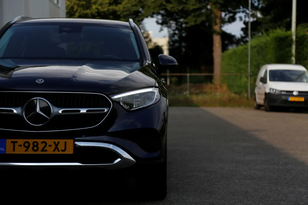4MATIC*NL-Auto*1ste Eig.*Perfect onderh.*Elek. Trekhaak/ACC/Luchtvering/LED Koplampen/360Camera/Memorie/Sfeer/Dodehoek/Parkeersens.V+A/19 inch LM*