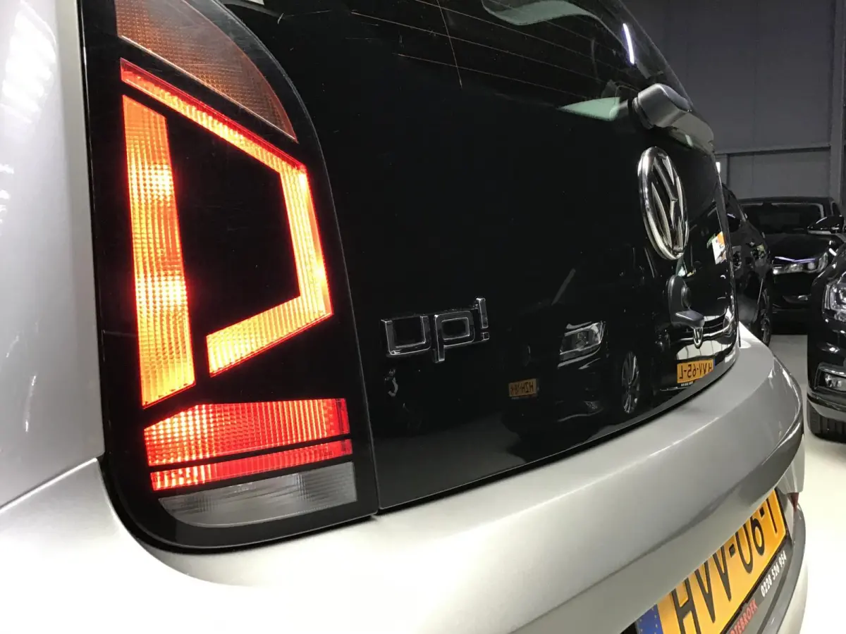 UP! 1.0 I 1e Eigen I New Apk +Kln Brt + Remmen I Dealer Onderh. I Clima I Cruise I Stoelverw. I Park. sens I Start/Stop