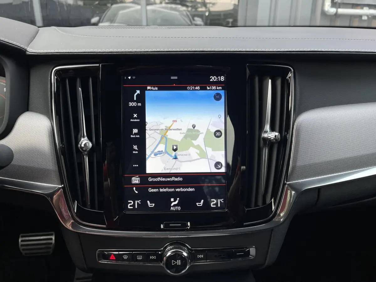 2.0 T4 R-Design AUT. PILOT ASSIST|BLIS|CARPLAY|HARMAN-KARDON|KEYLESS|CAMERA|DEALER ONDERHOUDEN|NETTE STAAT