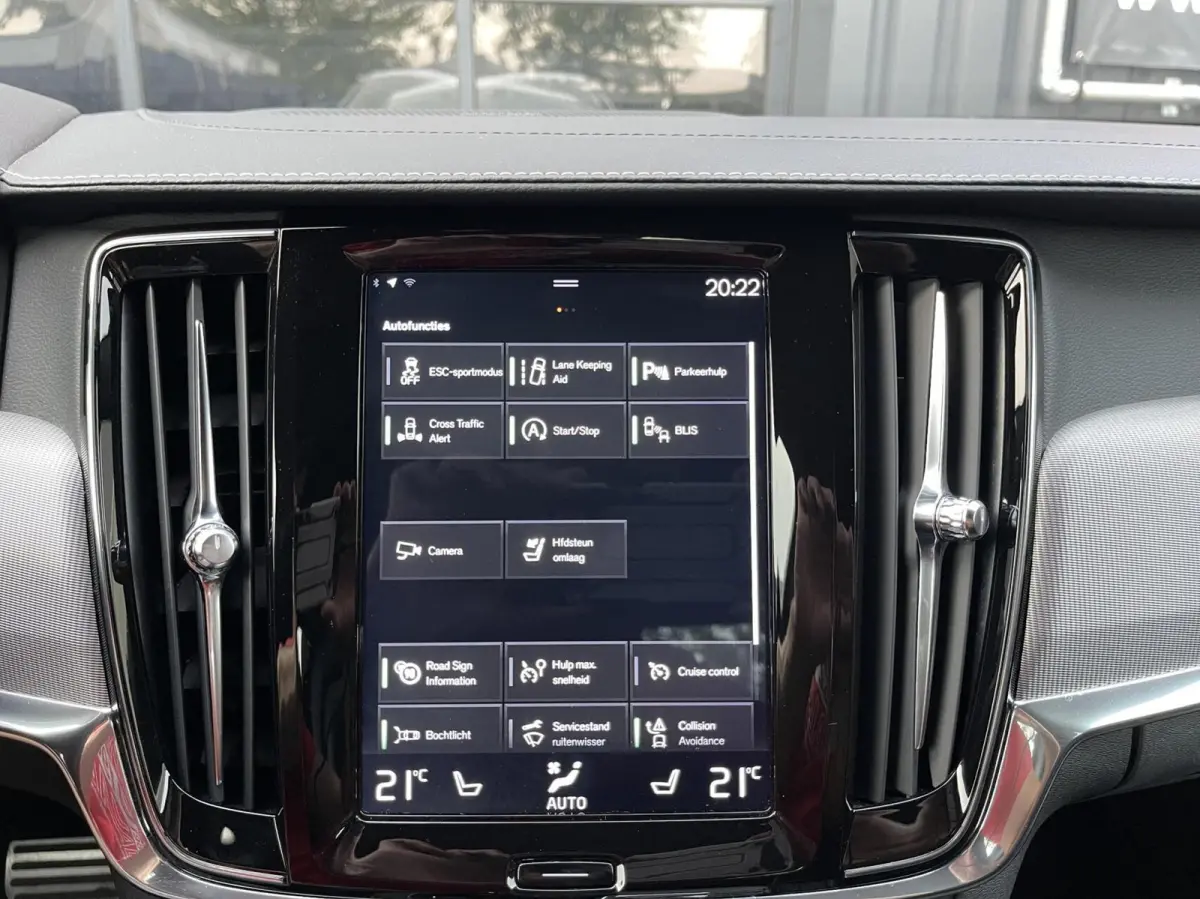 2.0 T4 R-Design AUT. PILOT ASSIST|BLIS|CARPLAY|HARMAN-KARDON|KEYLESS|CAMERA|DEALER ONDERHOUDEN|NETTE STAAT