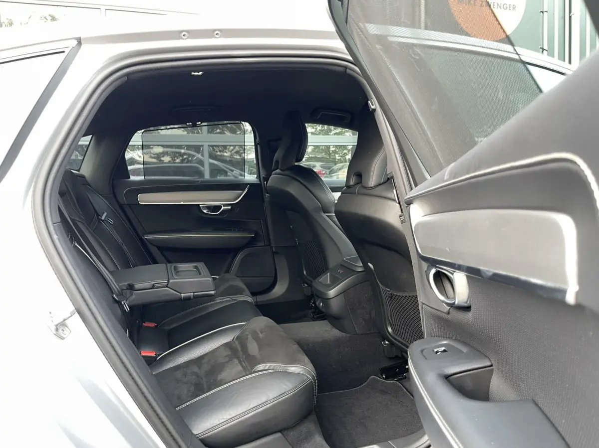 2.0 T4 R-Design AUT. PILOT ASSIST|BLIS|CARPLAY|HARMAN-KARDON|KEYLESS|CAMERA|DEALER ONDERHOUDEN|NETTE STAAT