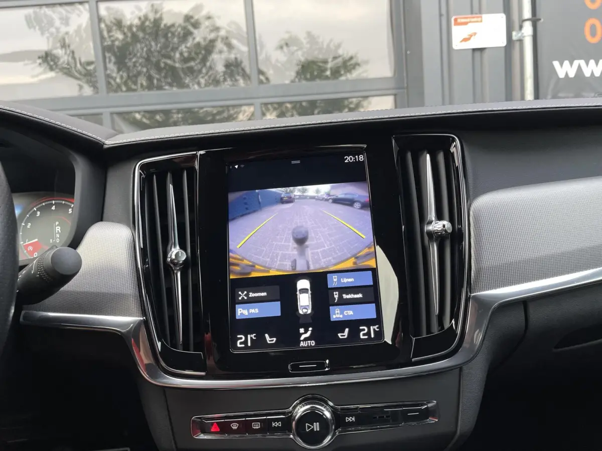 2.0 T4 R-Design AUT. PILOT ASSIST|BLIS|CARPLAY|HARMAN-KARDON|KEYLESS|CAMERA|DEALER ONDERHOUDEN|NETTE STAAT