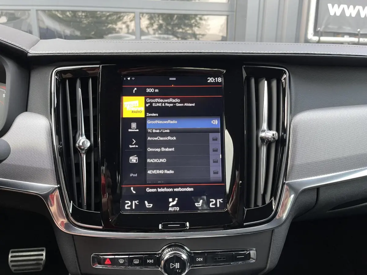 2.0 T4 R-Design AUT. PILOT ASSIST|BLIS|CARPLAY|HARMAN-KARDON|KEYLESS|CAMERA|DEALER ONDERHOUDEN|NETTE STAAT