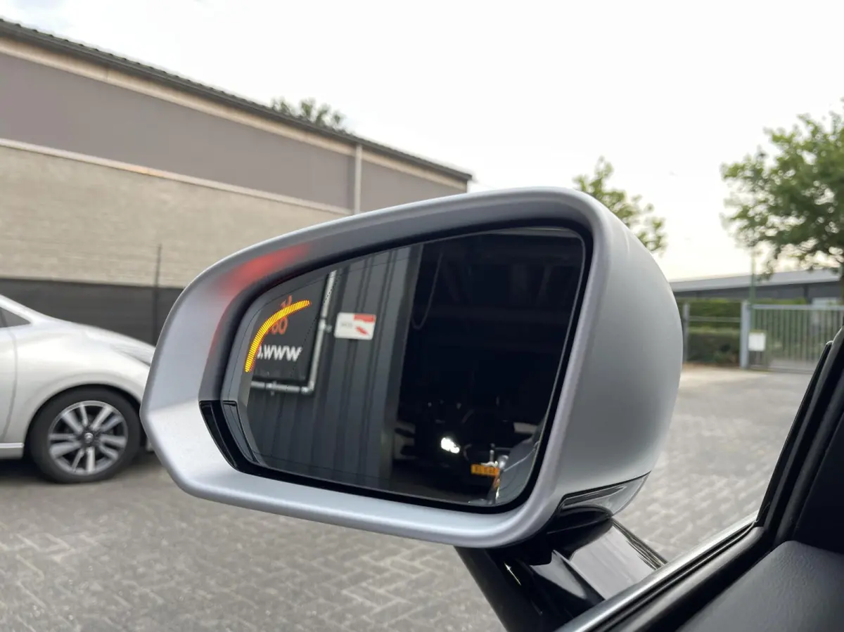 2.0 T4 R-Design AUT. PILOT ASSIST|BLIS|CARPLAY|HARMAN-KARDON|KEYLESS|CAMERA|DEALER ONDERHOUDEN|NETTE STAAT
