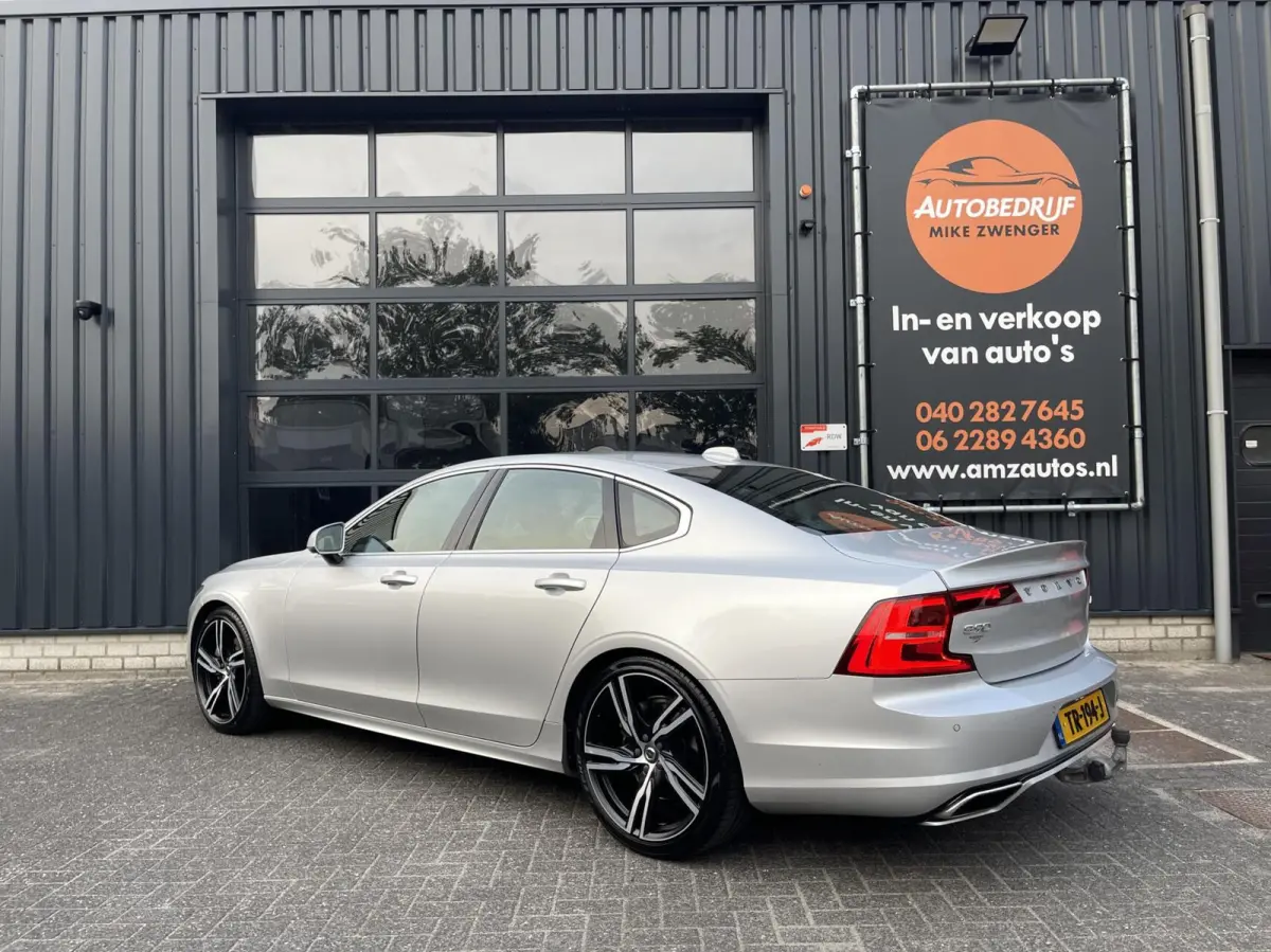 2.0 T4 R-Design AUT. PILOT ASSIST|BLIS|CARPLAY|HARMAN-KARDON|KEYLESS|CAMERA|DEALER ONDERHOUDEN|NETTE STAAT
