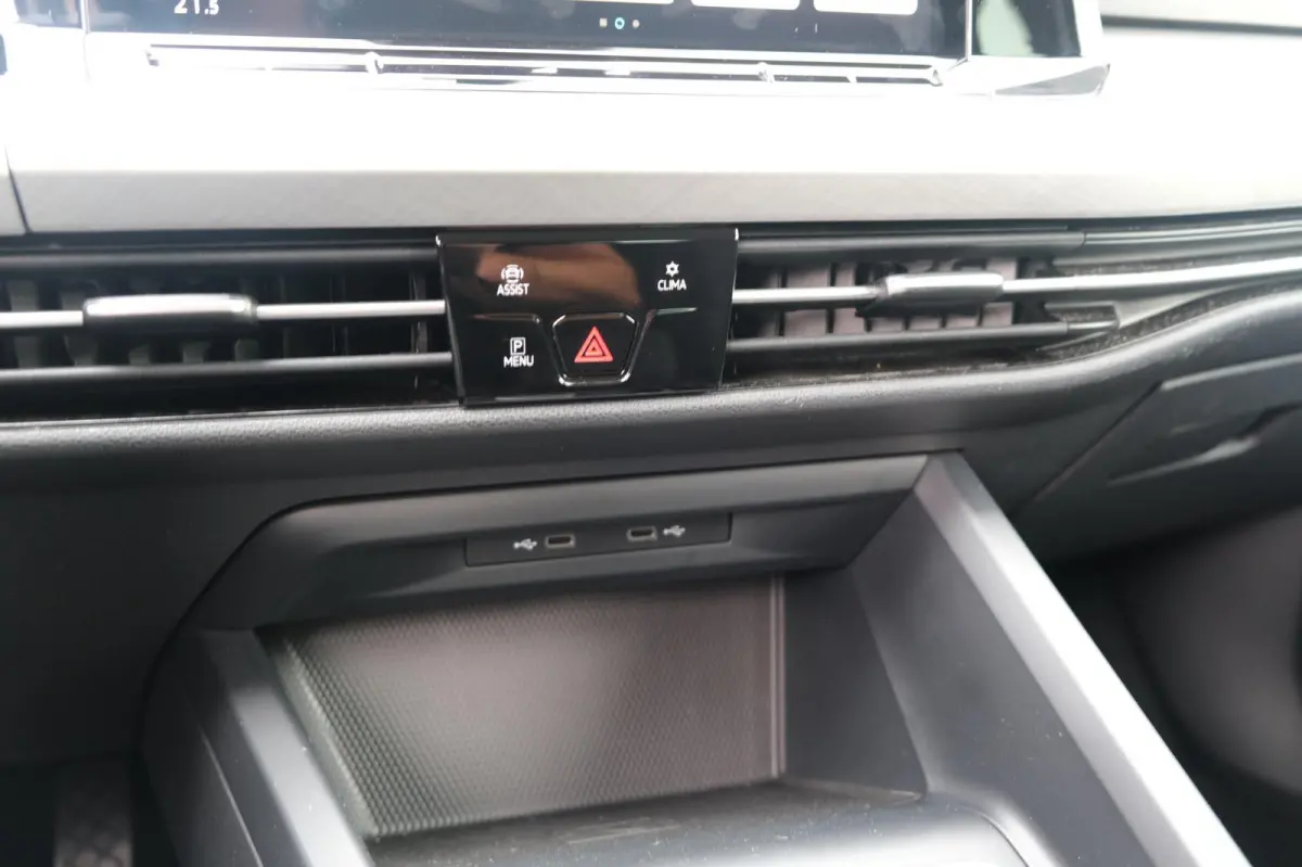 8 1.5 eTSI Life DSG 150PK HuD IQ Led Navi