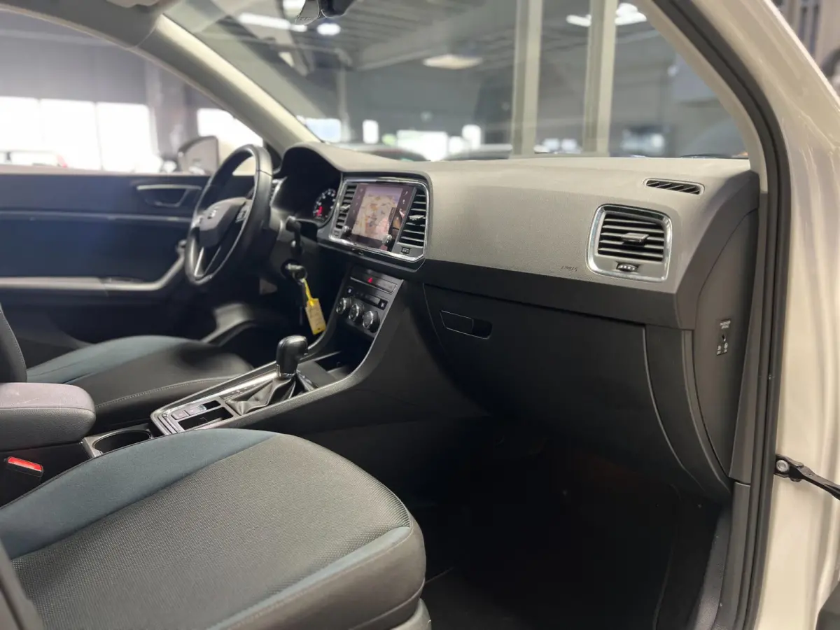 1.5 TSI Style Business Intense I Navi I Camera I Full Led I Cruise I Park. sens I Carplay I Isofix I New APK I 150 PK.