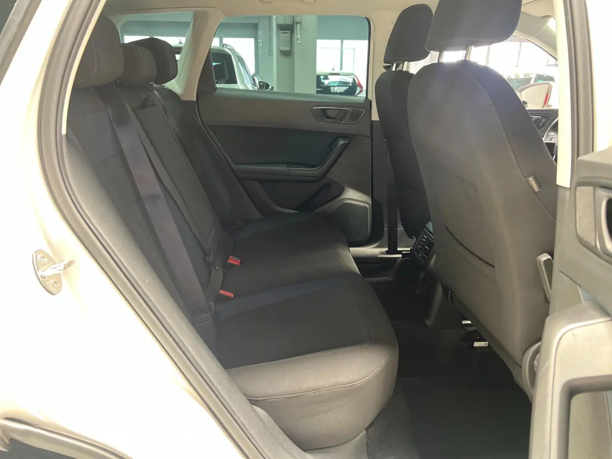 1.5 TSI Style Business Intense I Navi I Camera I Full Led I Cruise I Park. sens I Carplay I Isofix I New APK I 150 PK.