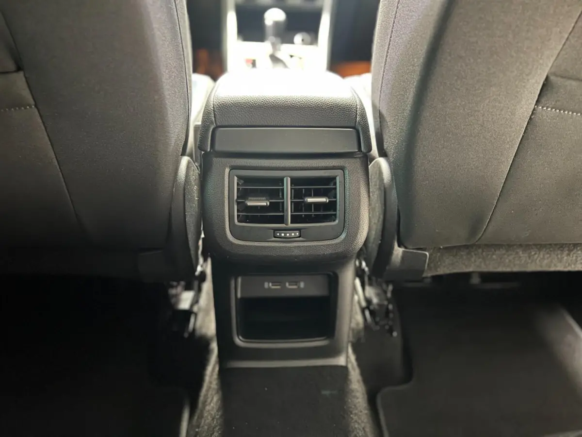 1.5 TSI Style Business Intense I Navi I Camera I Full Led I Cruise I Park. sens I Carplay I Isofix I New APK I 150 PK.