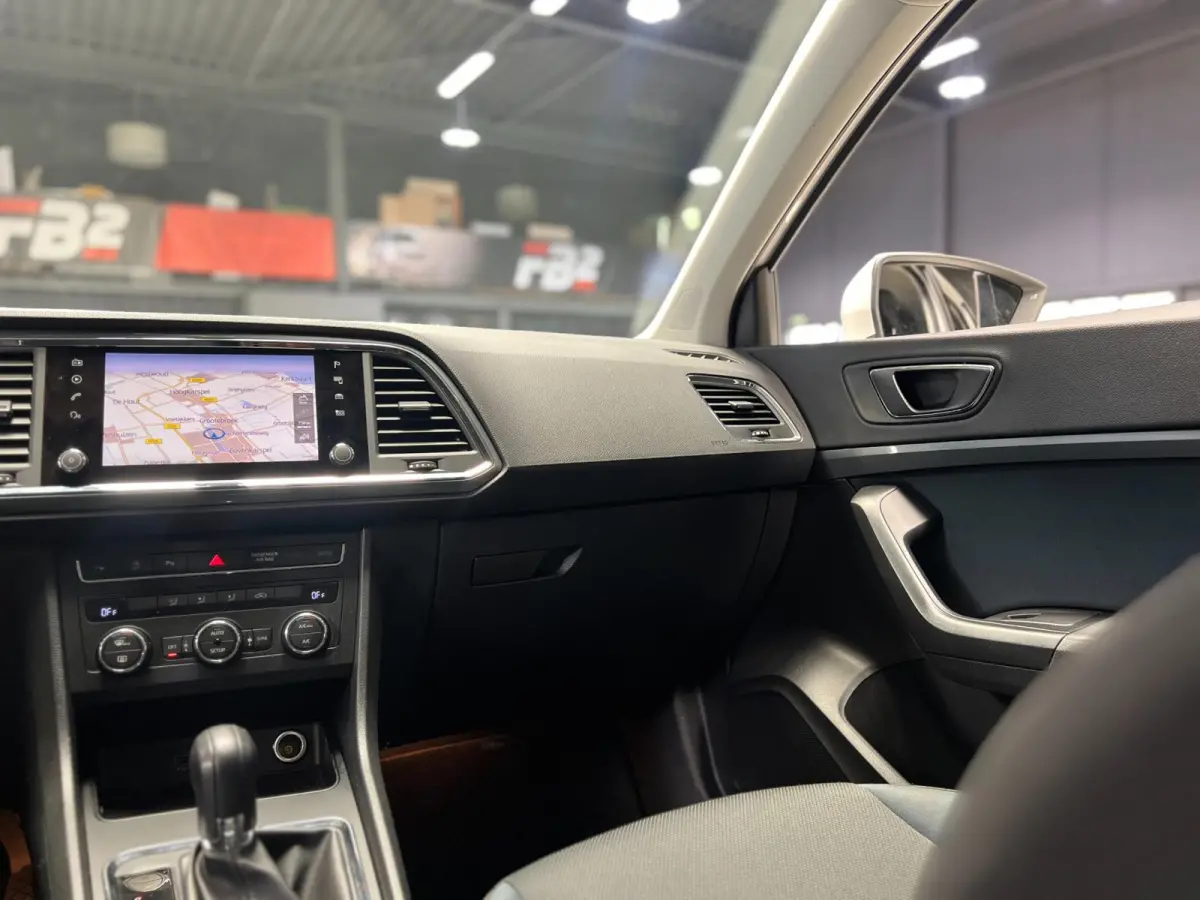 1.5 TSI Style Business Intense I Navi I Camera I Full Led I Cruise I Park. sens I Carplay I Isofix I New APK I 150 PK.