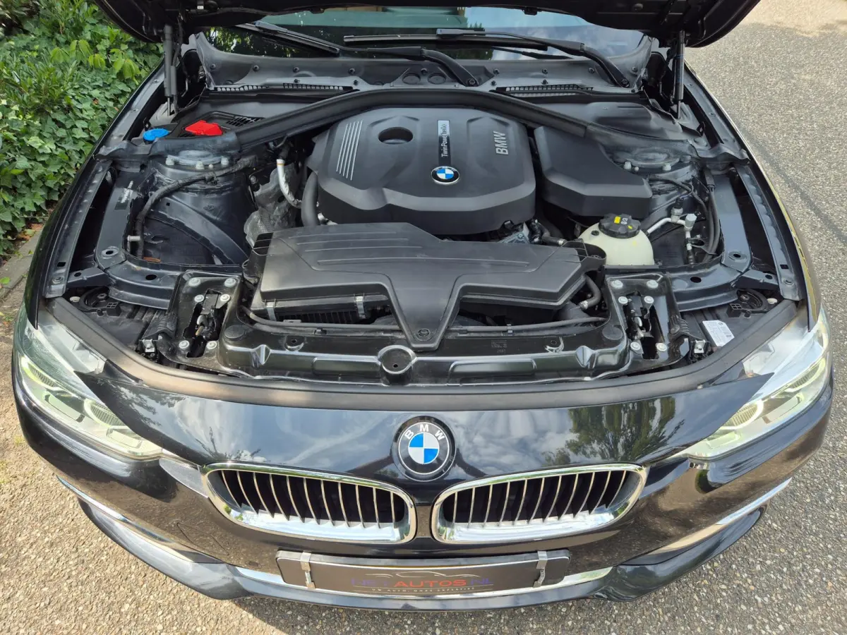 F30 Apple CarPlay Sport Interieur NBT Evo GR Navi LCI High Executive PDC Dodehoek waarschwing
