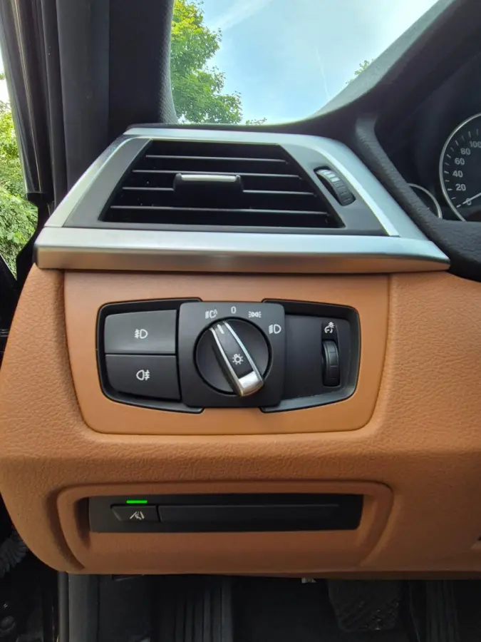 F30 Apple CarPlay Sport Interieur NBT Evo GR Navi LCI High Executive PDC Dodehoek waarschwing