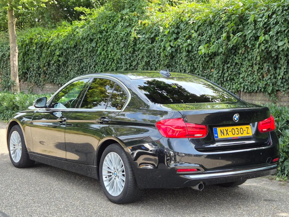 F30 Apple CarPlay Sport Interieur NBT Evo GR Navi LCI High Executive PDC Dodehoek waarschwing
