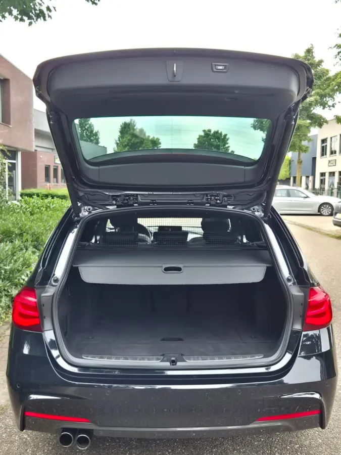 M Sport Edition Panorama Apple CarPlay 19inch M Stuurverwarming