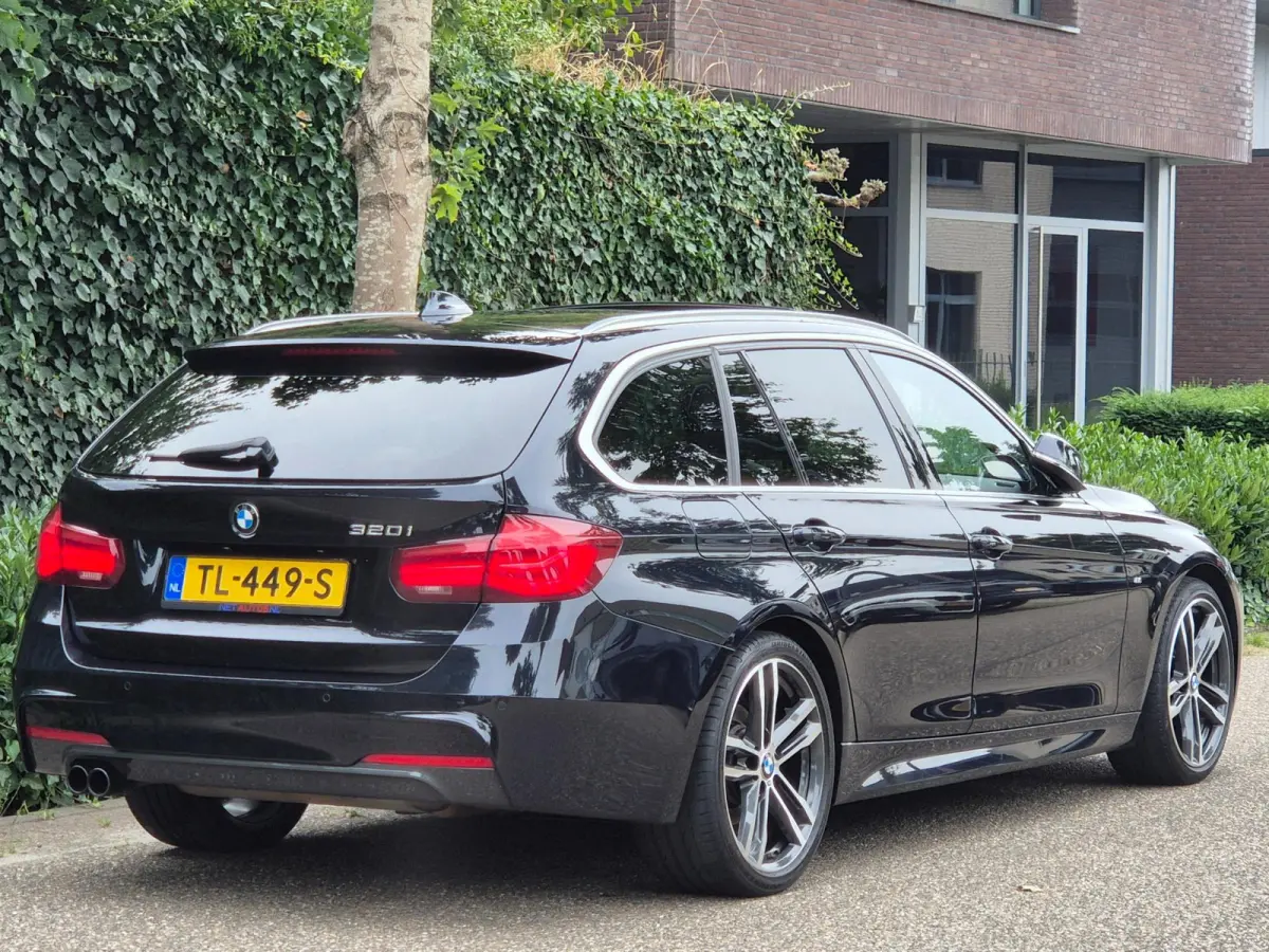 M Sport Edition Panorama Apple CarPlay 19inch M Stuurverwarming