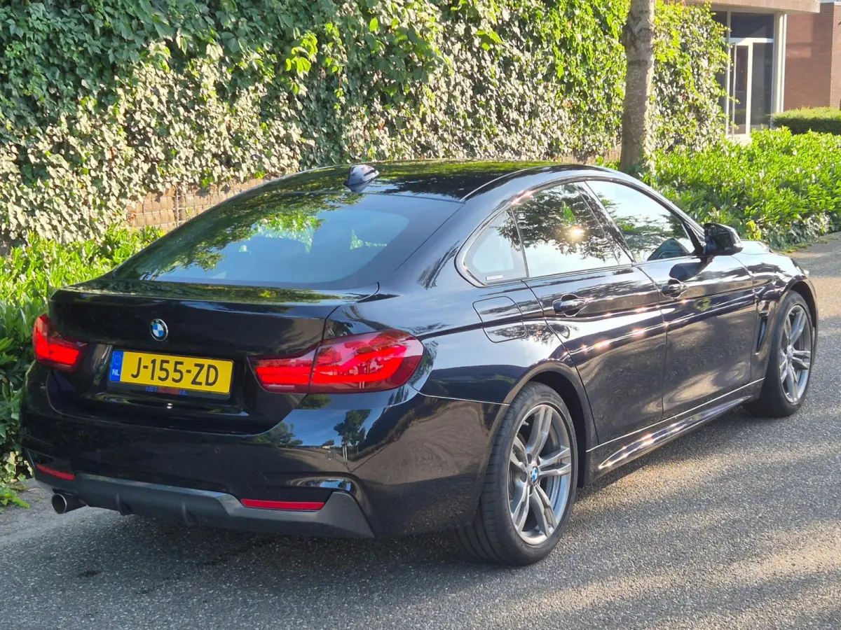 M Sport Corporate Lease Apple CarPlay Alcantara NAP Cruise LED NAVI GR DAB+