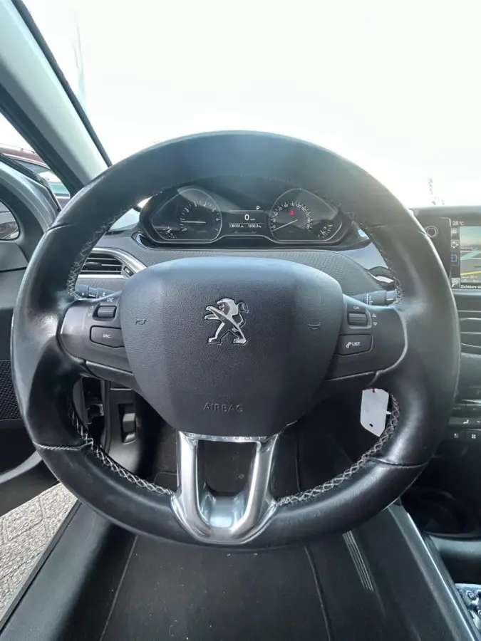 1.2 PureTech Allure Panodak Leer Automaat