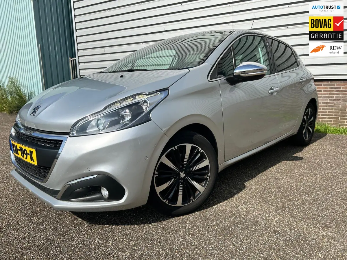 1.2 PureTech Allure Panodak Leer Automaat