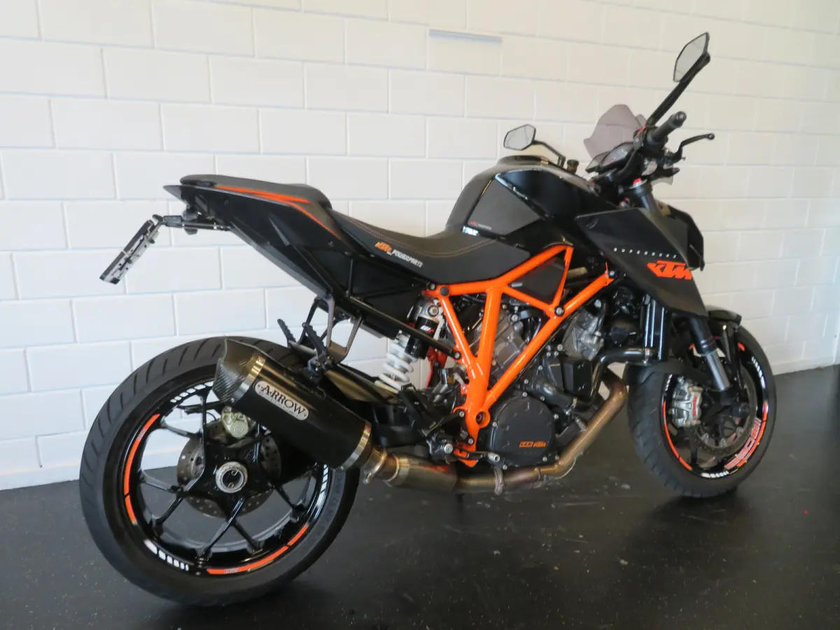 KTM SUPER DUKE
