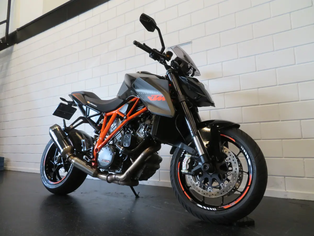 KTM SUPER DUKE