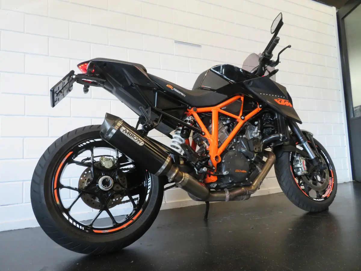 KTM SUPER DUKE
