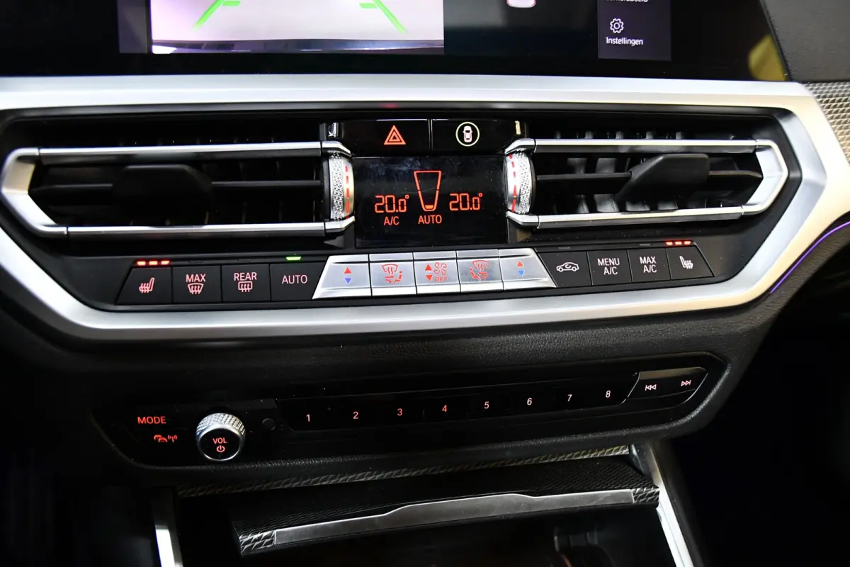330e High Executive, Schuifkanteldak, M-pakket, Head up, Apple carplay