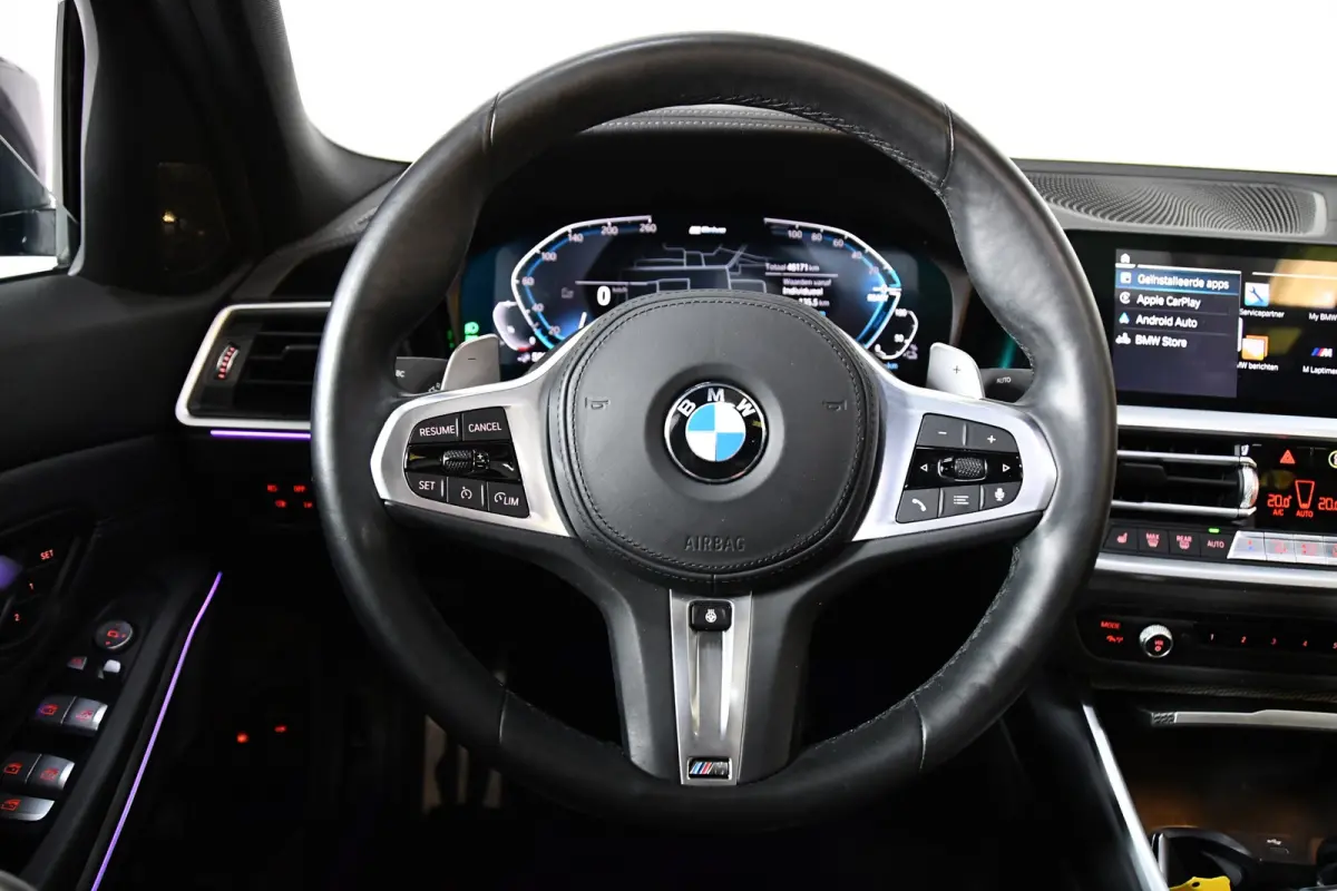 330e High Executive, Schuifkanteldak, M-pakket, Head up, Apple carplay
