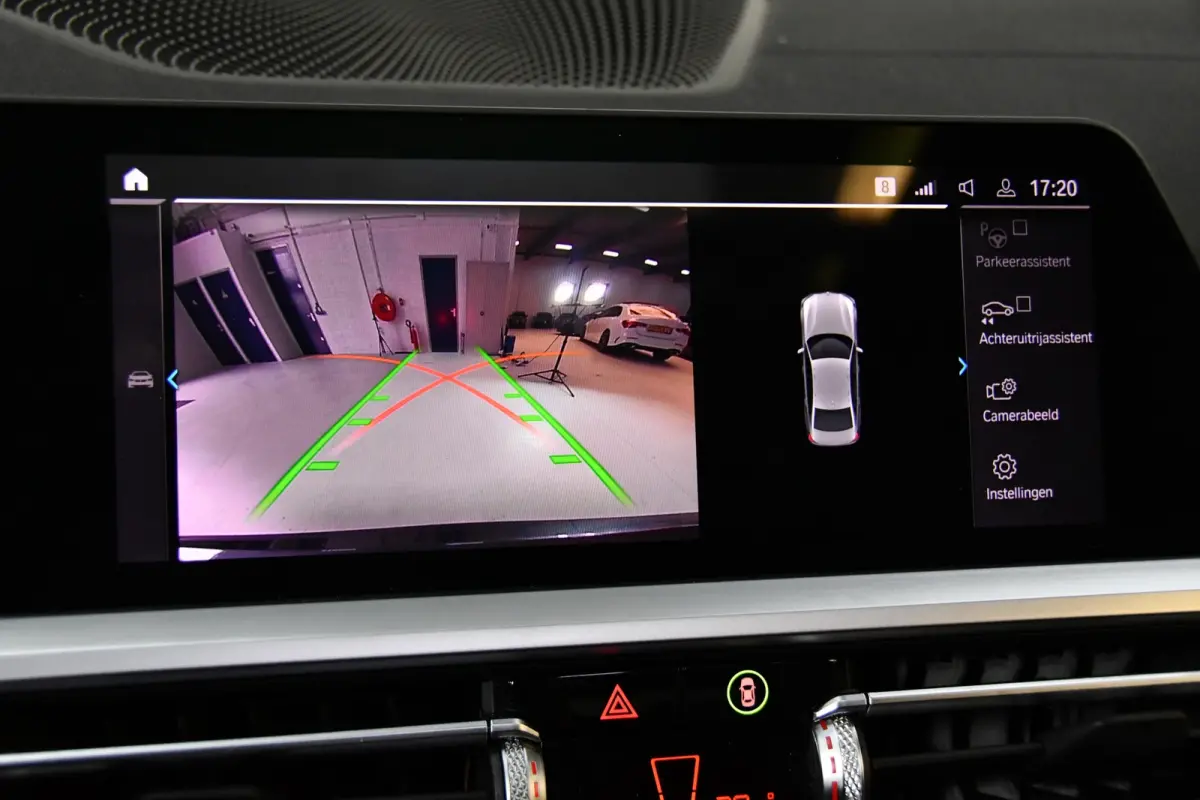 330e High Executive, Schuifkanteldak, M-pakket, Head up, Apple carplay