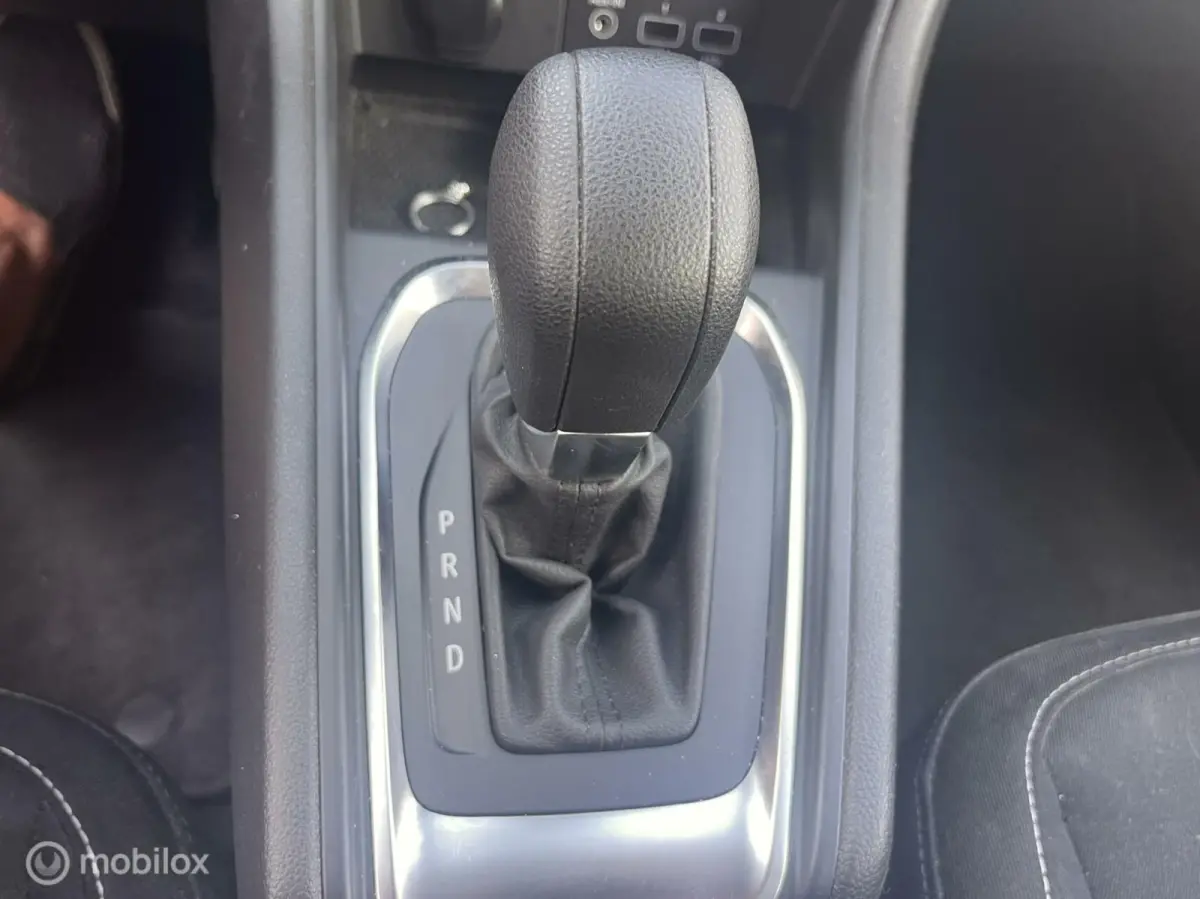 1.3 TCe 140 Mild Hybrid Camera Navi