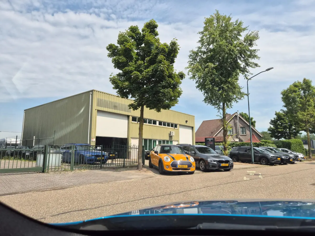 320i High Executive Navi GR Apple CarPlay Sport Leder LED Automaat NAP NL