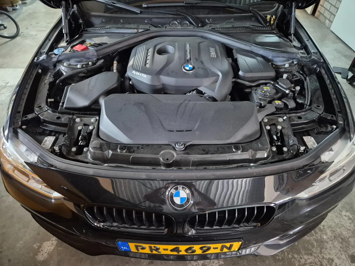 320i High Executive Navi GR Apple CarPlay Sport Leder LED Automaat NAP NL