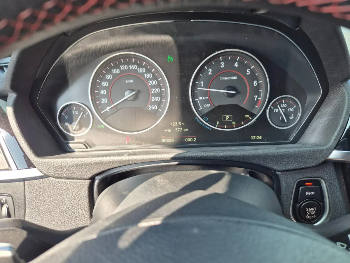 320i High Executive Navi GR Apple CarPlay Sport Leder LED Automaat NAP NL