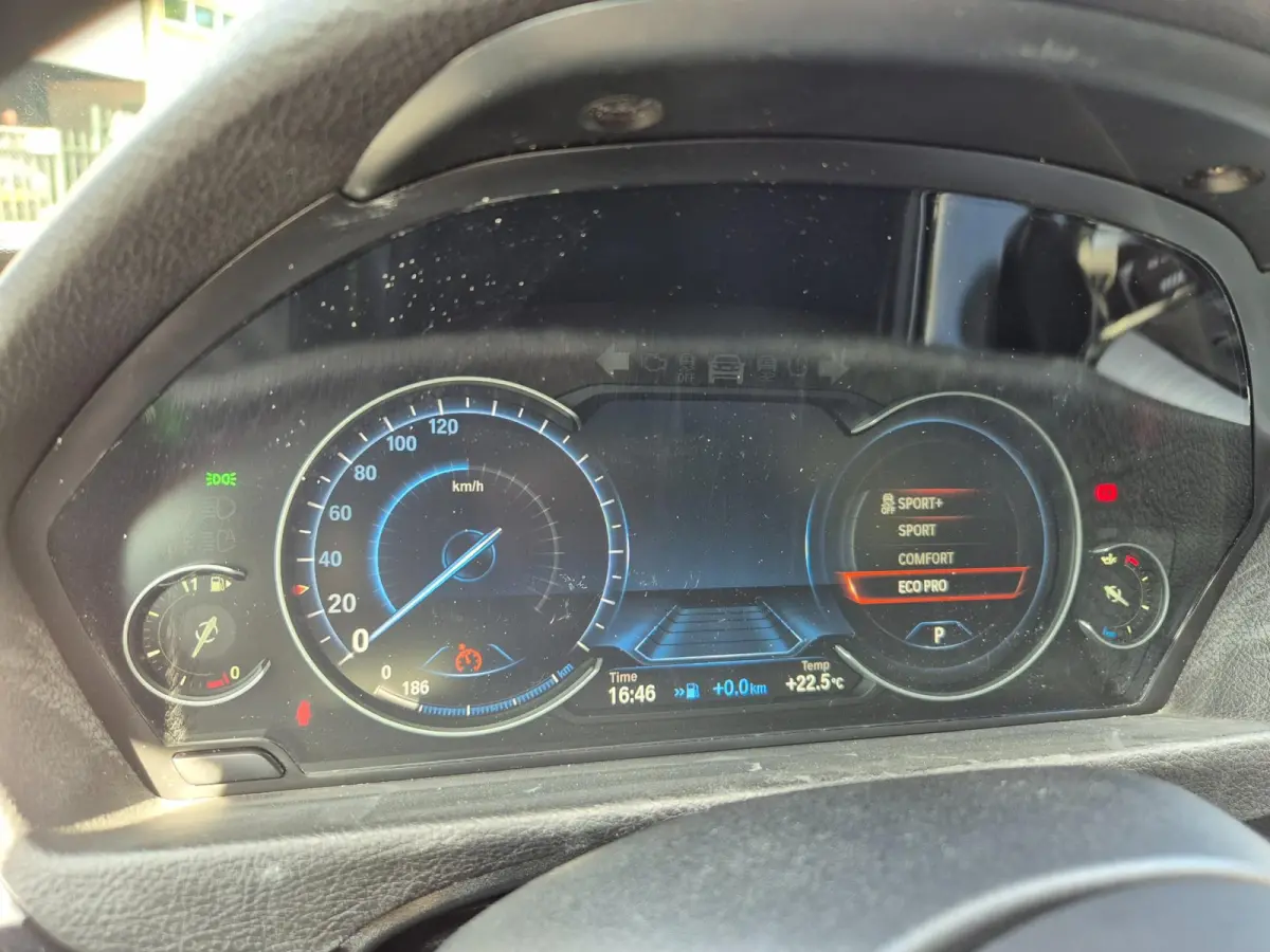 M Sport Dig.Teller Apple CarPlay Panorama LED Leder NAP Navi Pro GR Dealer onderhouden