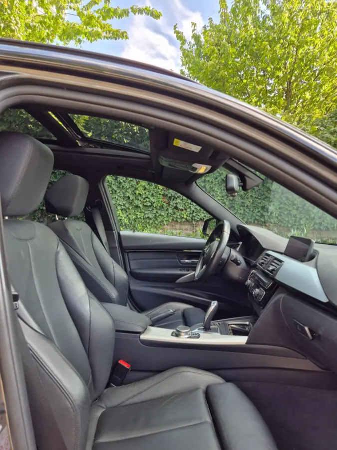 M Sport Dig.Teller Apple CarPlay Panorama LED Leder NAP Navi Pro GR Dealer onderhouden